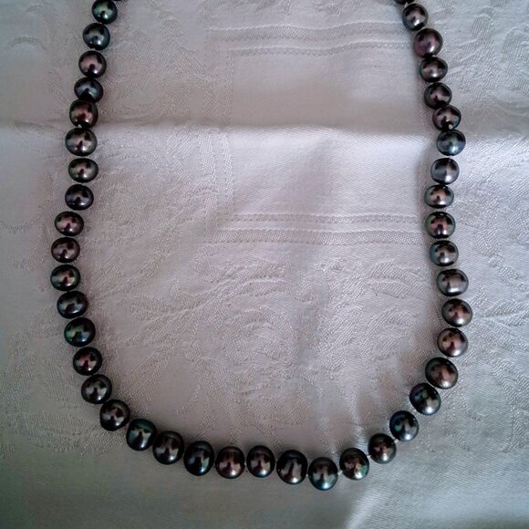 VINTAGE 20" TAHITIAN KNOTTED BLACK PEARL NECKLACE 45 GRAMS - Picture 1 of 2